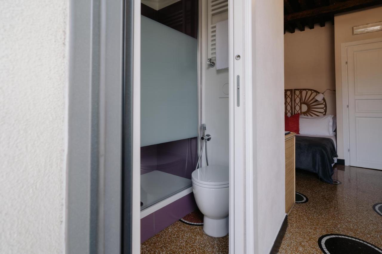 Hostel Le Stanze Del Piccadilly Genua Exterior foto